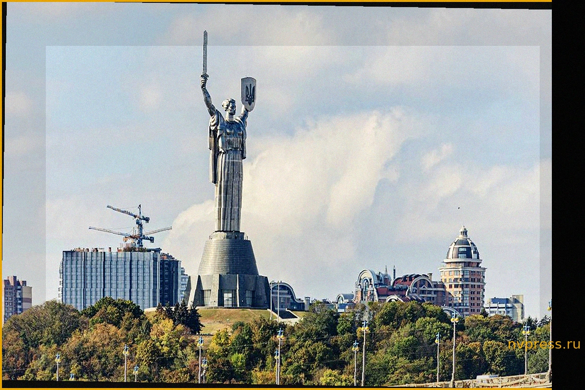 Взрывы прозвучали в Киеве на фоне воздушной тревоги